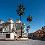 Beachfront Penthouse - El Mirador De Bermuda Appartement *