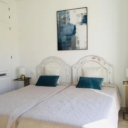 Beachfront Penthouse - El Mirador De Bermuda Appartamento