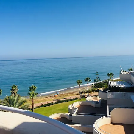 Beachfront Penthouse - El Mirador De Bermuda Appartamento