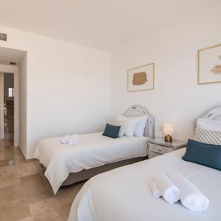 Beachfront Penthouse - El Mirador De Bermuda Estepona