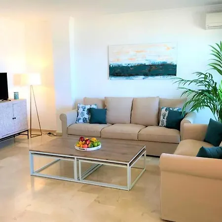 Penthouse Bermuda 2 Apartment Estepona
